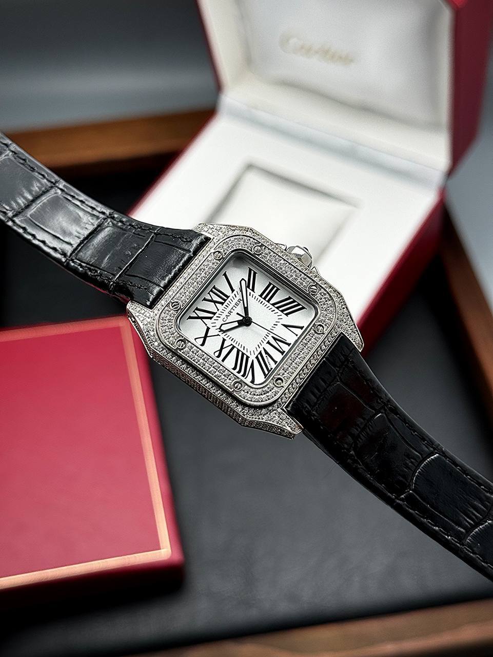 ساعت مچی زنانه کارتیر سانتوس فول نگین Cartier Santos ساعت مچی زنانه کارتیر سانتوس فول نگین Cartier Santos