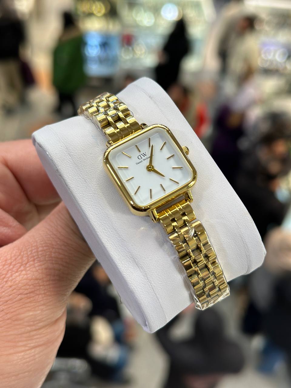 ساعت مچی زنانهDW صفحه مربع (1)