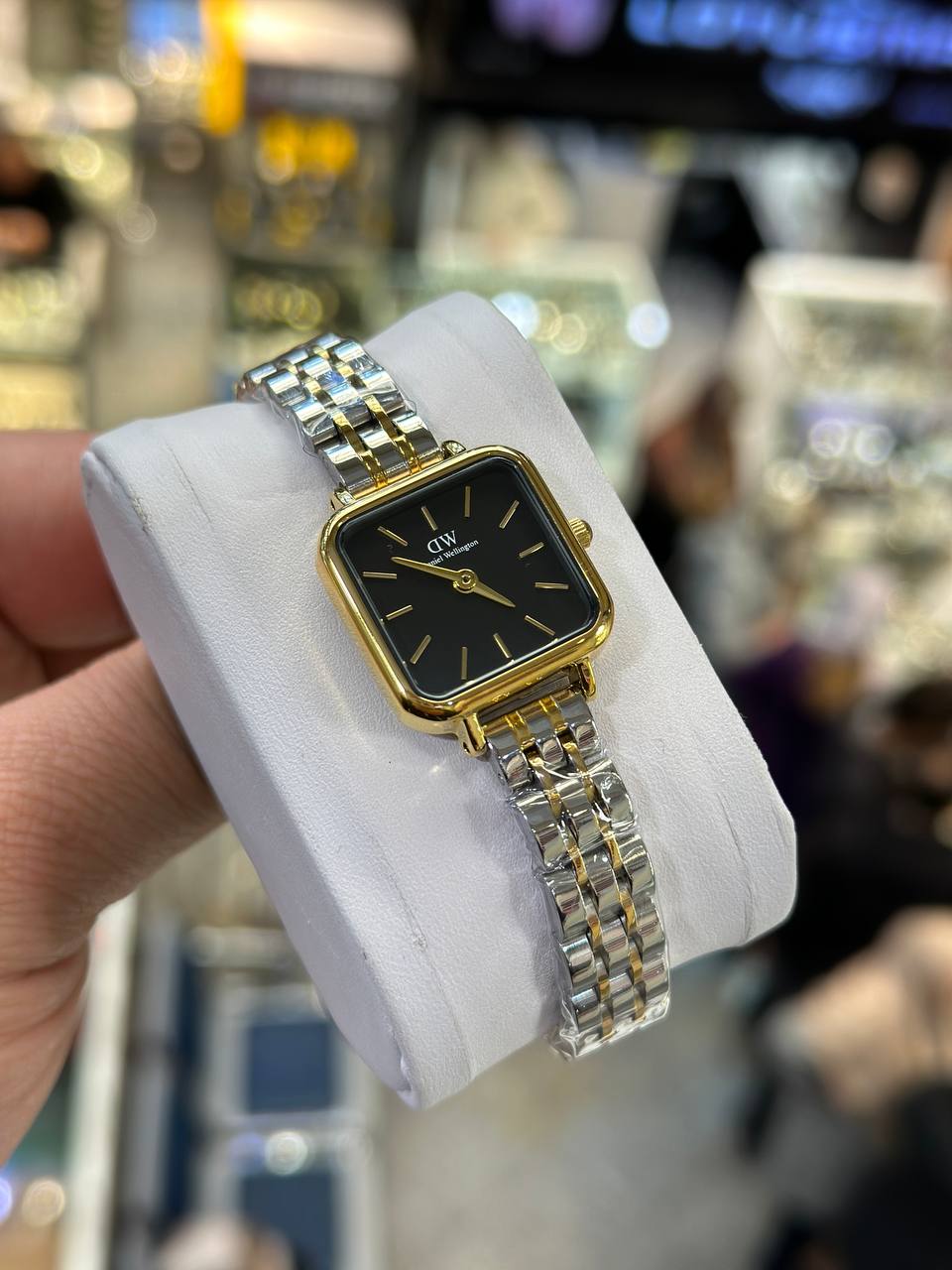 ساعت مچی زنانهDW صفحه مربع (4)