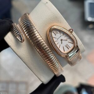 ساعت مچی زنانه بولگاری ماری صفحه سفید نگین دار بند رزگلد
