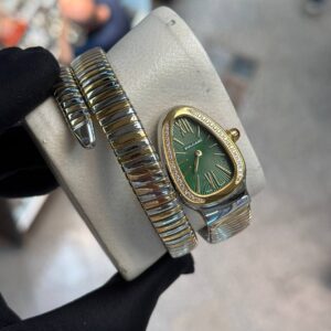 ساعت مچی زنانه بولگاری ماری صفحه سبز نگین دار بند استیل طلایی