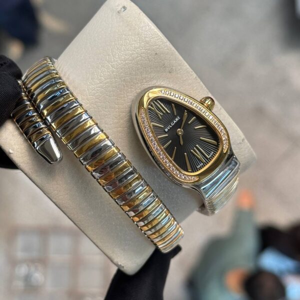 ساعت مچی زنانه بولگاری ماری صفحه مشکی نگین دار بند استیل طلایی