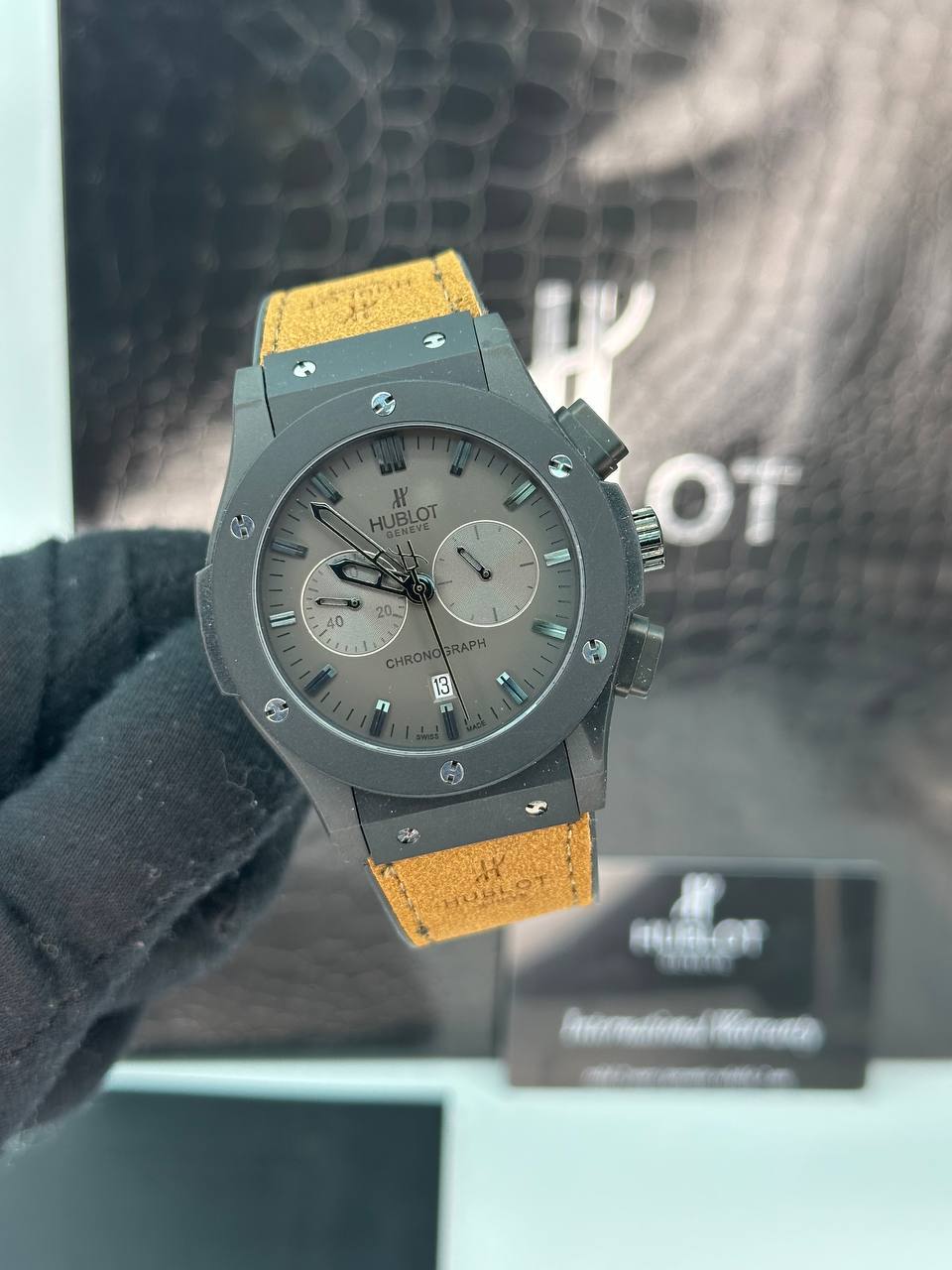 ساعت مچی مردانه هابولت برند جیر (9) طلایی قاب مشکی