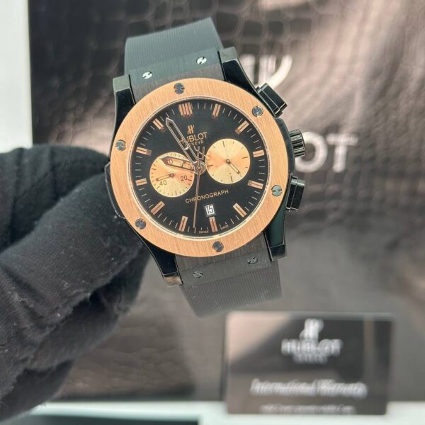 مشکی قاب نارنجی