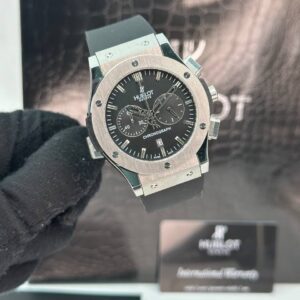 مشکی قاب رزگلد