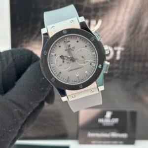 آبی صفحه خاکی دور مشکی