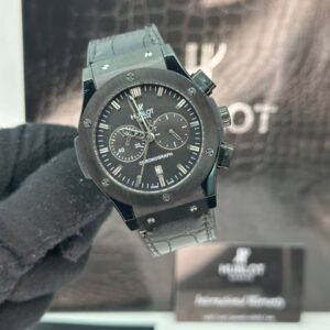 مشکی قاب مشکی